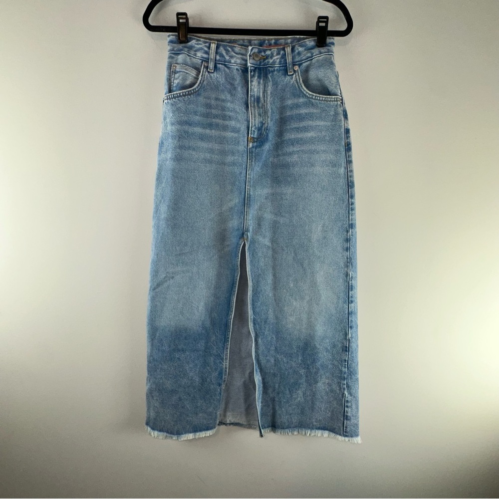 Pilcro Anthropologie Madi Denim Front Slit Maxi Skirt in Endless Summer Size 0